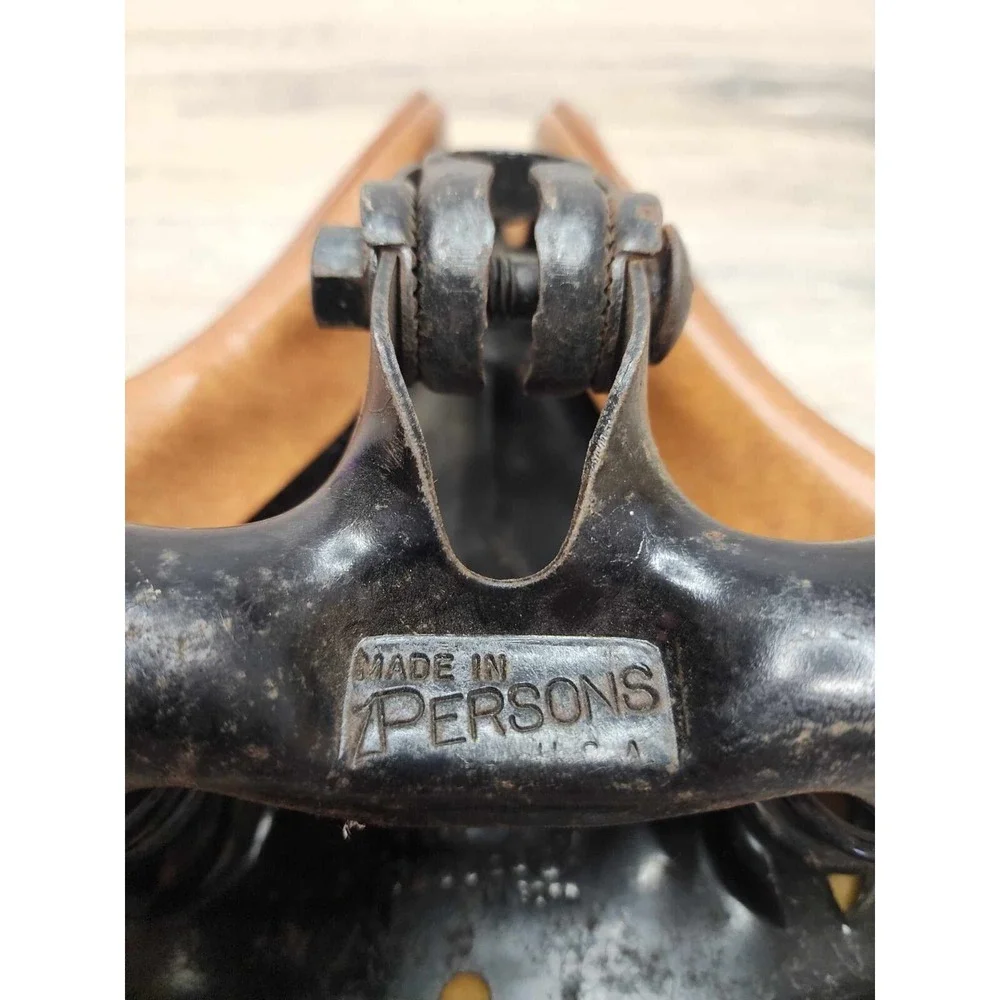 Vintage Persons Bicycle Cruiser Saddle Seat Made‎ in USA Brown tan